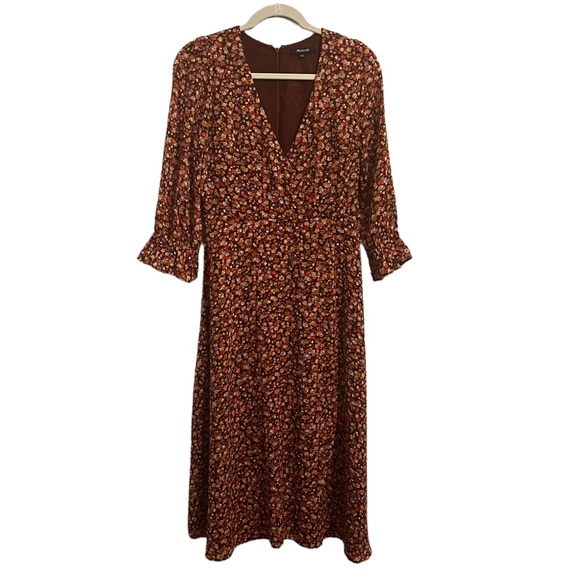 Madewell Long-Sleeve Crossover Midi Dress in Clipdot Spring Prairie 2 - Picture 4 of 6